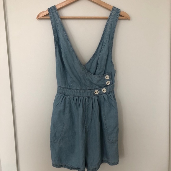 UO Anita Button Wrap Chambray Romper - Picture 4 of 7